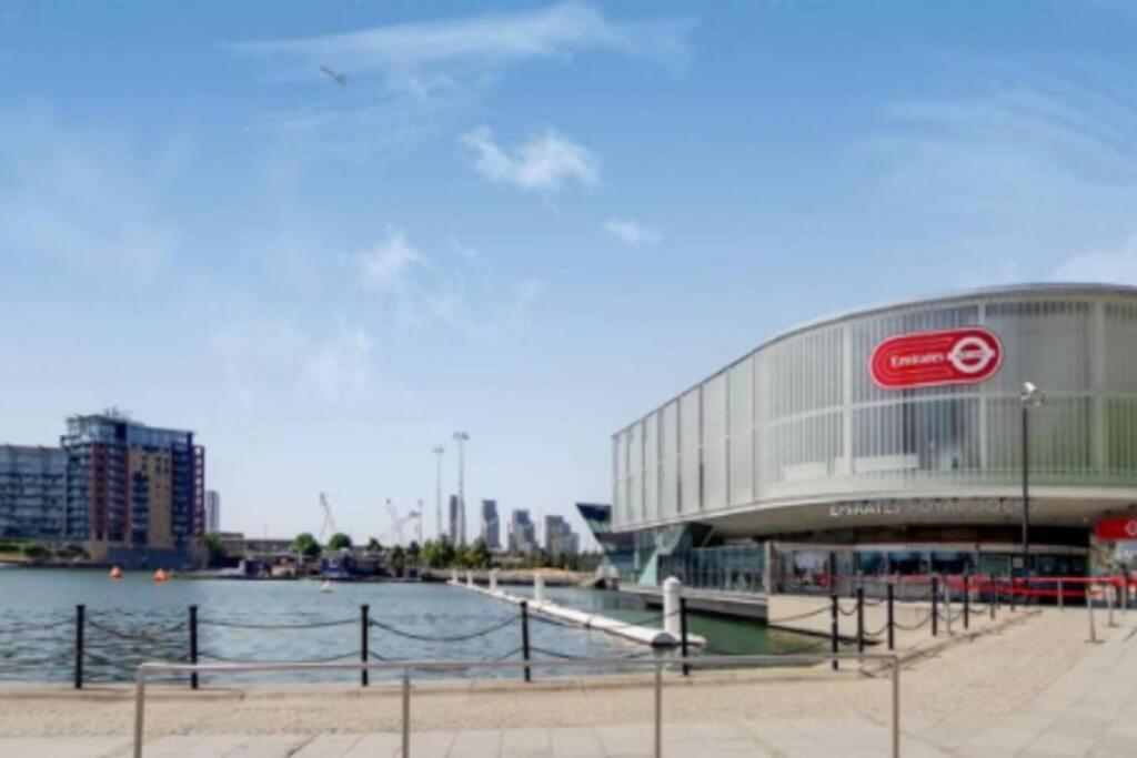 Gresham Home - Close To Excel, Contractors, Relocators, Paid Parking Londres Extérieur photo